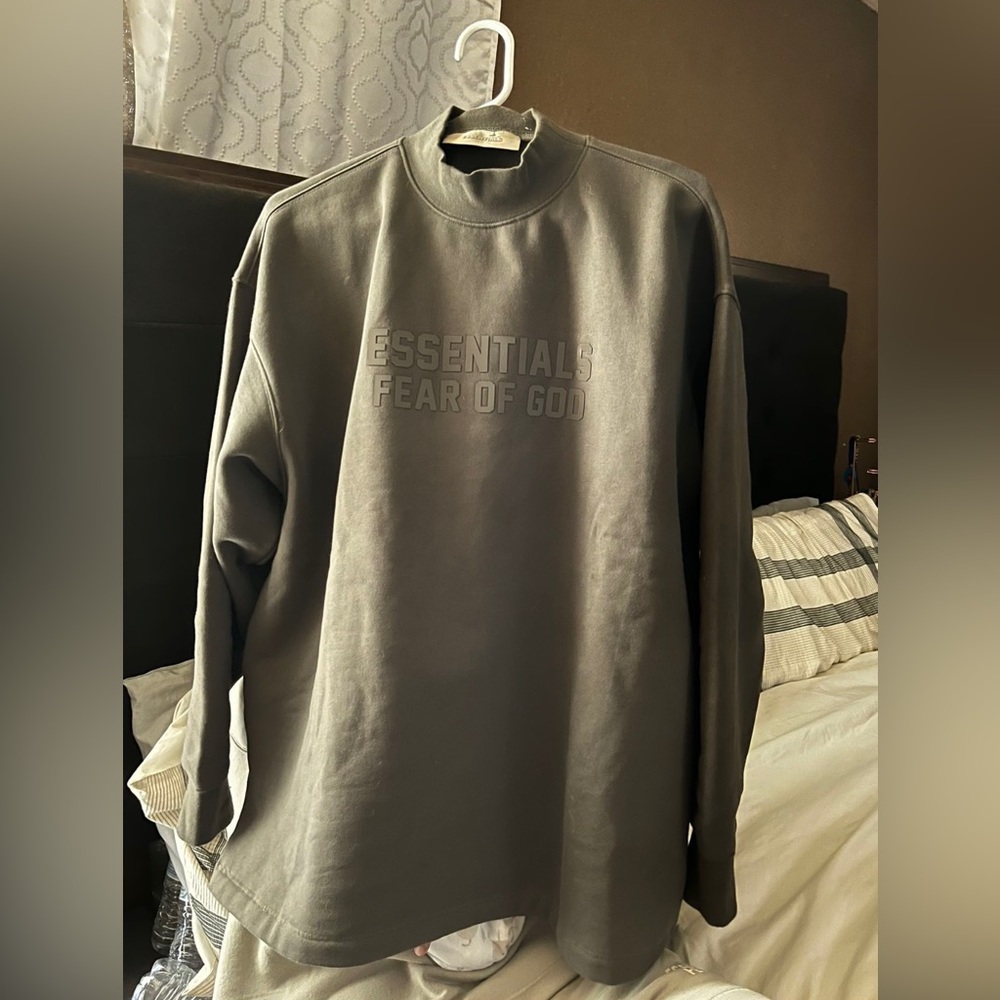 Essentials fear of god turtle neck